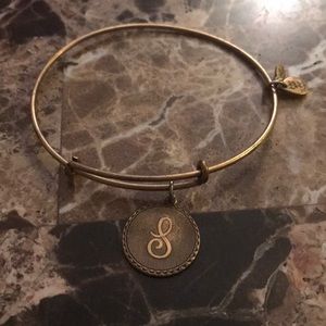 S bracelet